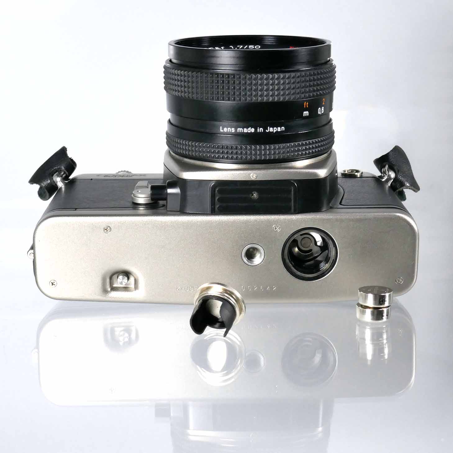 Contax S2 (60 Years) + Carl Zeiss Planar T* 50 mm/1.7 Clean Cameras