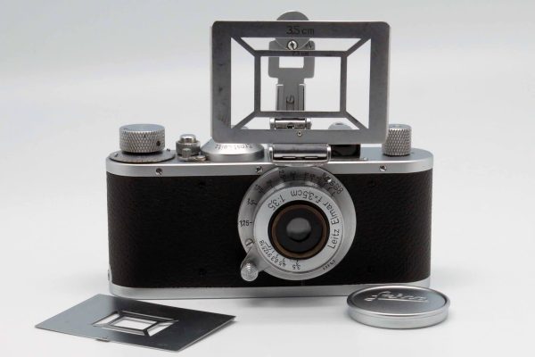 Leica Standard mit Elmar 3.5 cm / 3.5 und Leica „RASUK“ | Clean-Cameras.ch