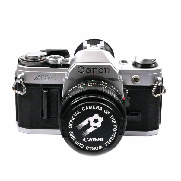 Canon AE-1 + Canon FD 50mm / 1.8 | Clean-Cameras.ch
