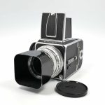 Hasselblad 500 C + Carl Zeiss Planar 80mm | Clean-Cameras.ch