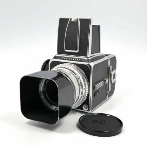 Hasselblad 500 C + Carl Zeiss Planar 80mm | Clean-Cameras.ch