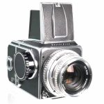 Hasselblad 500 C + Carl Zeiss Planar 80mm + A12 Magazin | Clean-Cameras.ch