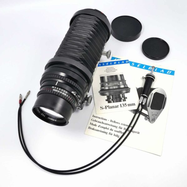 Hasselblad Balgen (40223) + Zeiss T* S-Planar C 5.6/135mm | Clean-Cameras.ch
