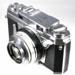 Konica III mit Tasche | Clean-Cameras.ch