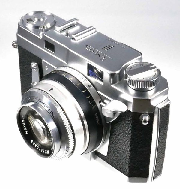 Konica III mit Tasche | Clean-Cameras.ch