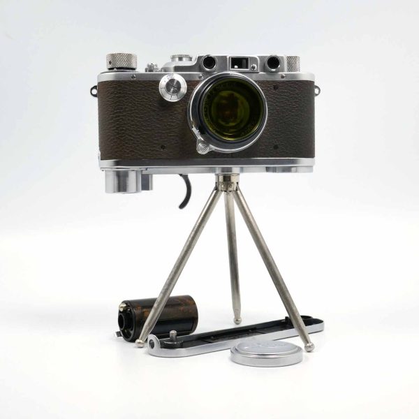 Leica IIIa mit Summar 5cm/2.0 und Schnellaufzug SCNOO | Clean-Cameras.ch