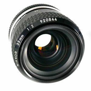 Nikon Nikkor 35 mm /2.0 Ai | Clean-Cameras.ch