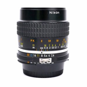 Nikon Micro-Nikkor 55mm / 2.8 AIS + Nikon PK-13 | Clean-Cameras.ch