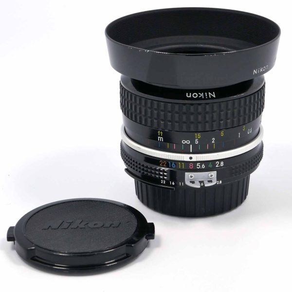 Nikon Nikkor 28 mm / 2.8 Ai | Clean-Cameras.ch