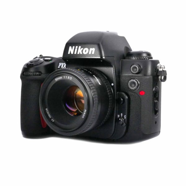 Nikon F100 + Nikon AF 50 mm/1.8 | Clean-Cameras.ch