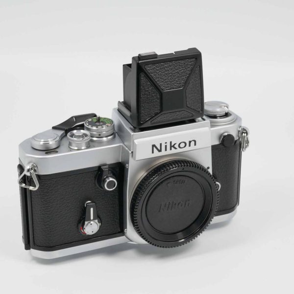 Nikon F2 mit Schachtsucher DW-1 | Clean-Cameras.ch