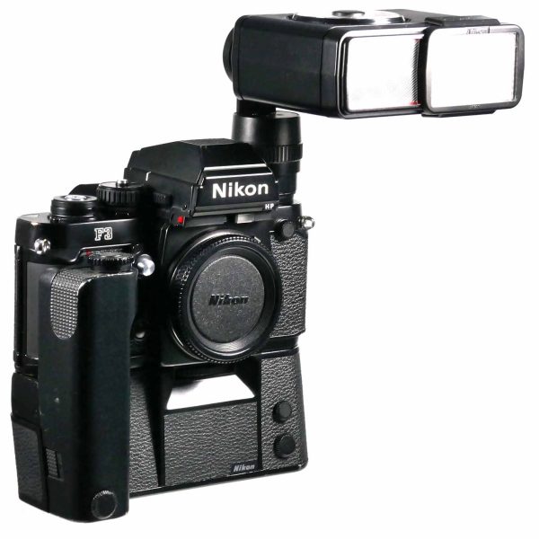 Nikon F3 HP mit MD-4 Motor und Nikon SB-12 | Clean-Cameras.ch