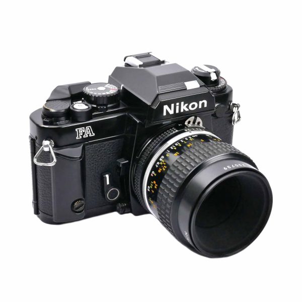 Nikon FA + Nikon Micro Nikkor 55 mm AIS | Clean-Cameras.ch