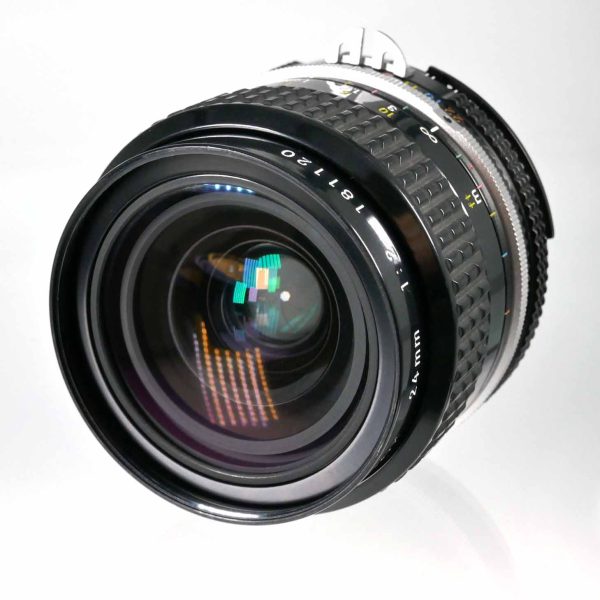 Nikon Nikkor 24 mm /2.0 AI | Clean-Cameras.ch