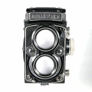 Rolleiflex 2.8D mit Carl Zeiss Planar 2.8/80 mm | Clean-Cameras.ch