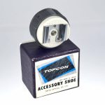 Topcon Zubehörschuh in Originalverpackung | Clean-Cameras.ch