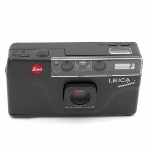 Leica mini (18011) kompaktkamera mit autofokus eingbautem Blitz und motorantrieb