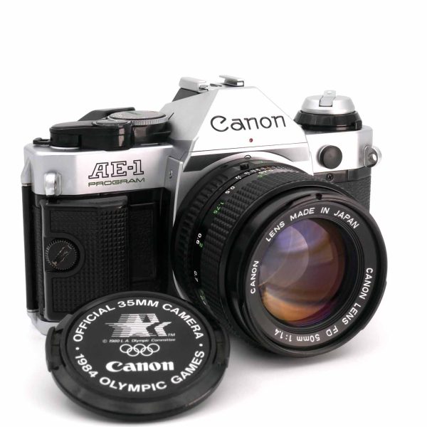 Canon AE-1 Program + Canon FD 50mm mm + Canon Motor MA | Clean