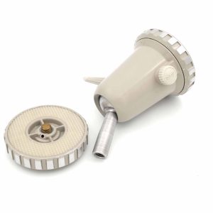 Der Linbhof Kugel-Panorama-Kopf II mit der Bestellnummer 003606 bietet vibrationsfreie Aufnahmen mit professionellen Grossformatkameras und Mittelformatkameras mit Objektiven mit langer Brennweite. Die Schwenk- und die Neigebewegungen lassen sich separat arretieren. Die Wechselplatte lässt sich drehen und passt so zu Kameras mit 1/4 Zoll und 3/8 Zoll Gewinden. von clean-cameras