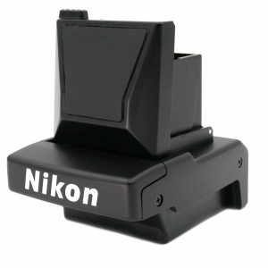 Nikon DW-20 Lichtschachtsucher Der Nikon DW-20 ist ein waist level finder mit einer integrierten 5-fache Lupe passt zur Nikon F4, Nikon F4S und Nikon F4E. Mit dem DW-20 können Sie aus der Froschperspektive fotografieren. Auch für Studioaufnahmen und fotografieren auf dem Reprostativ ist der Lichtschachtsucher eine grosse Hilfe. von clean-cameras