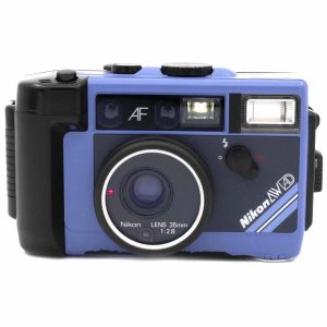 Nikon L35AW AD Diese wasserfeste Kleinbild Kompaktkamera ist bis zum einer Tiefe von 3 Meter wasserdicht. Diese Nikon L35AW AD hat gereinigte Dichtungen die mit Silikon behandelt wurden. von clean-cameras