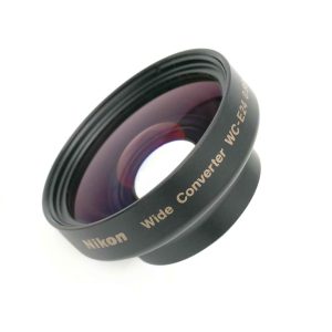 Dieser Nikon Wide Converter WC-E24 0.66x ist in einem einwandfreien Zustand passt zum Beispiel zur Nikon Coolpix 990
